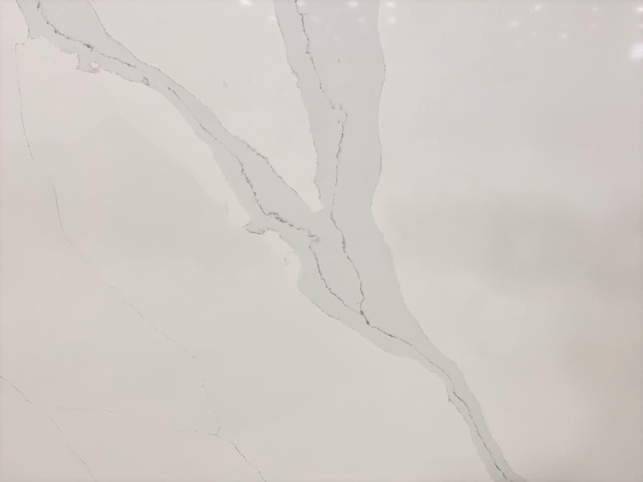 Manhattan Grey SP, quartz slab