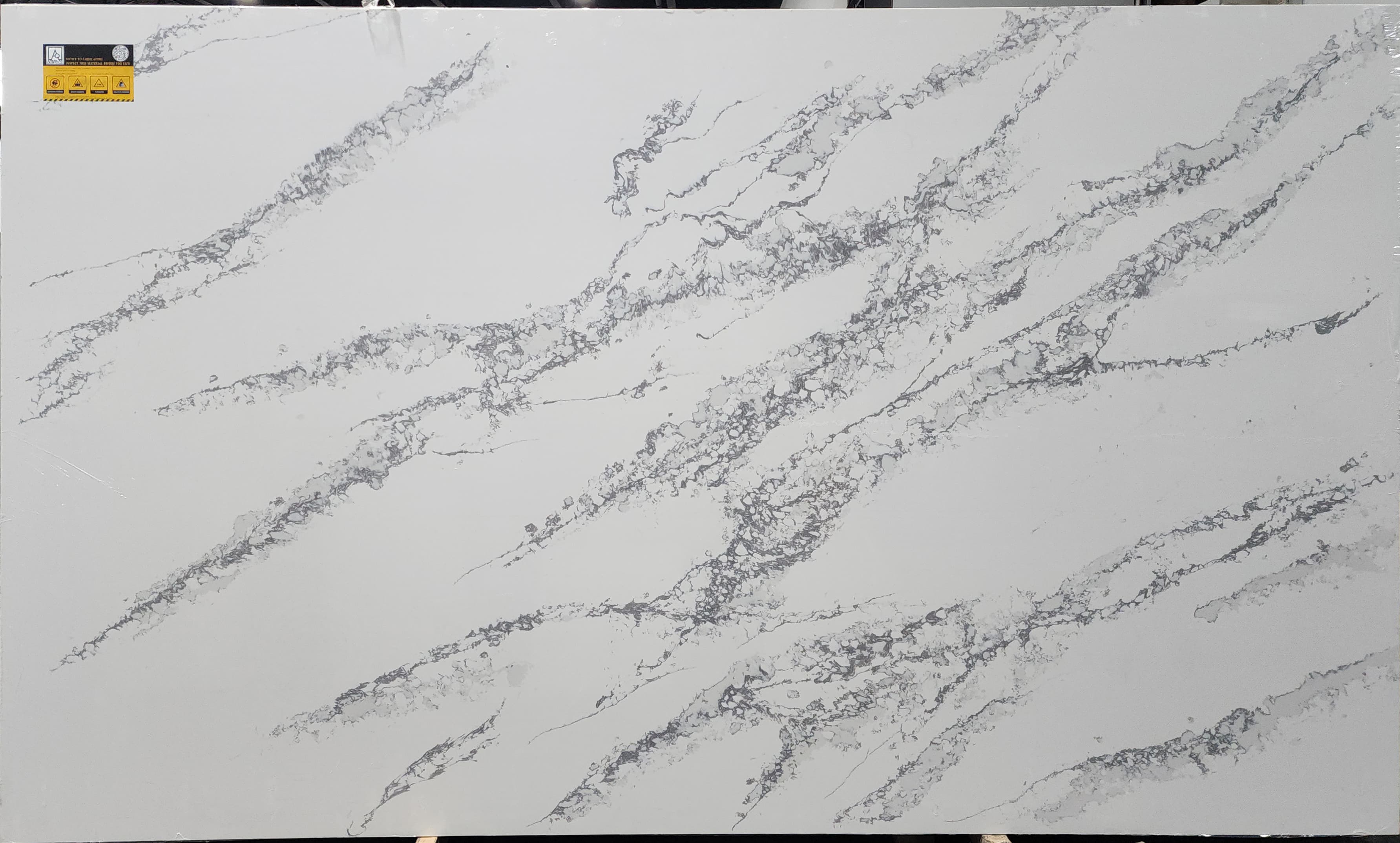 Calacatta Sylvia, quartz slab
