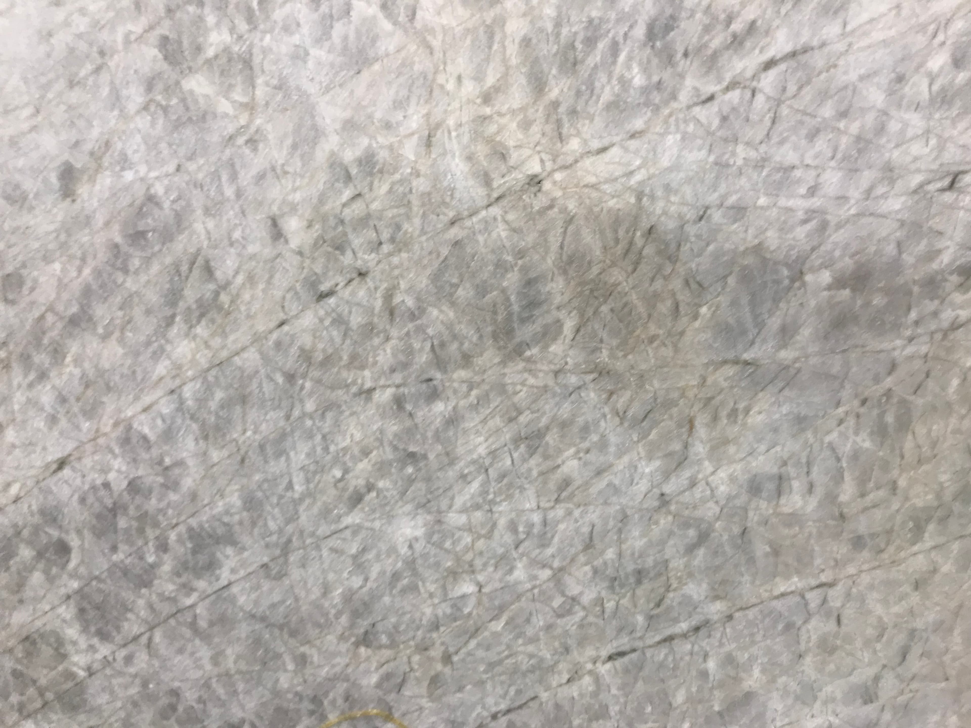 Madre Perla, another slab in 3cm