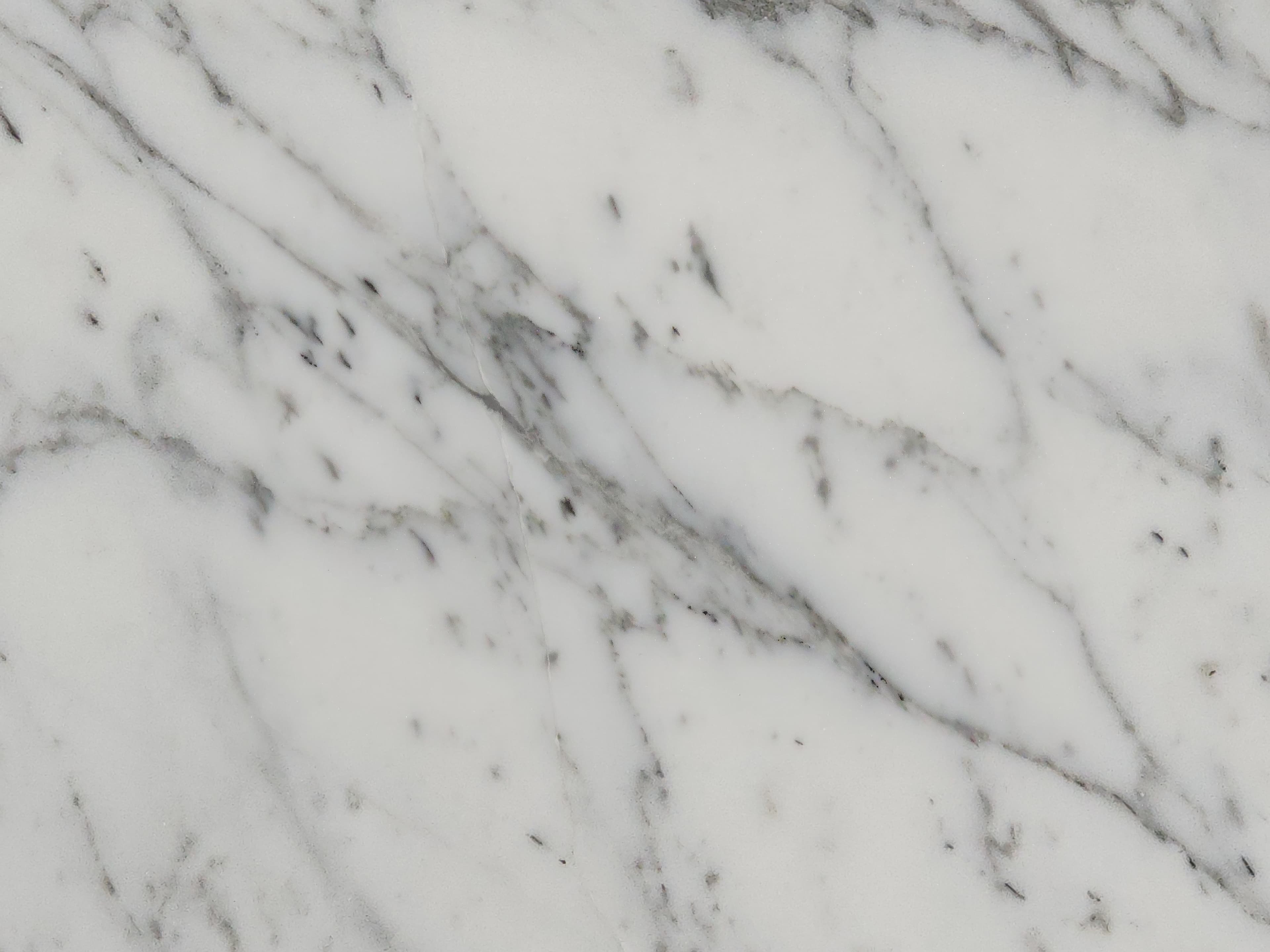Calacatta Apuano, another slab in 2cm