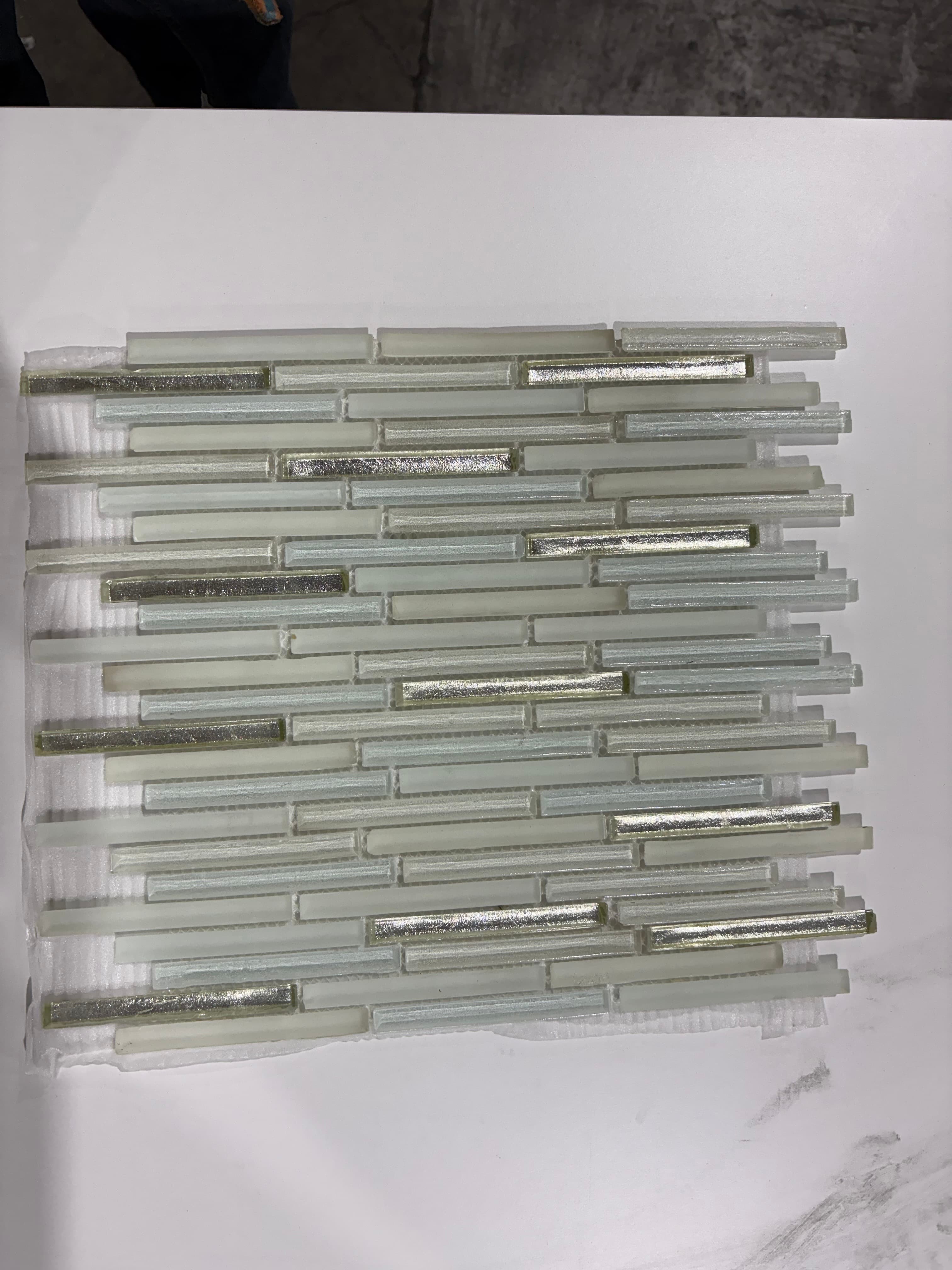 Molten Linear Glass Platinum, deco, tile