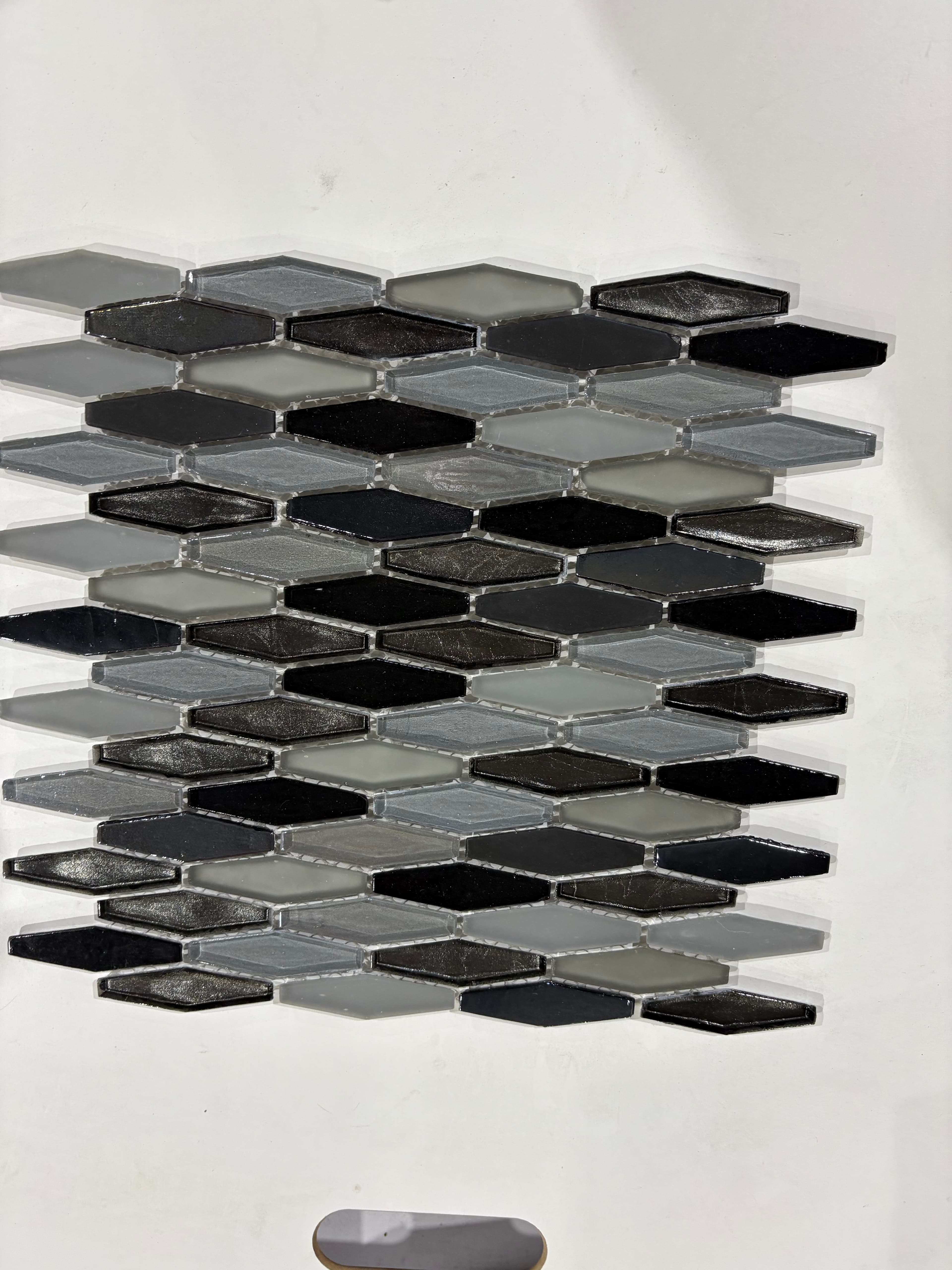 Molten Strech Hexagon Glass Obsidian, deco, tile