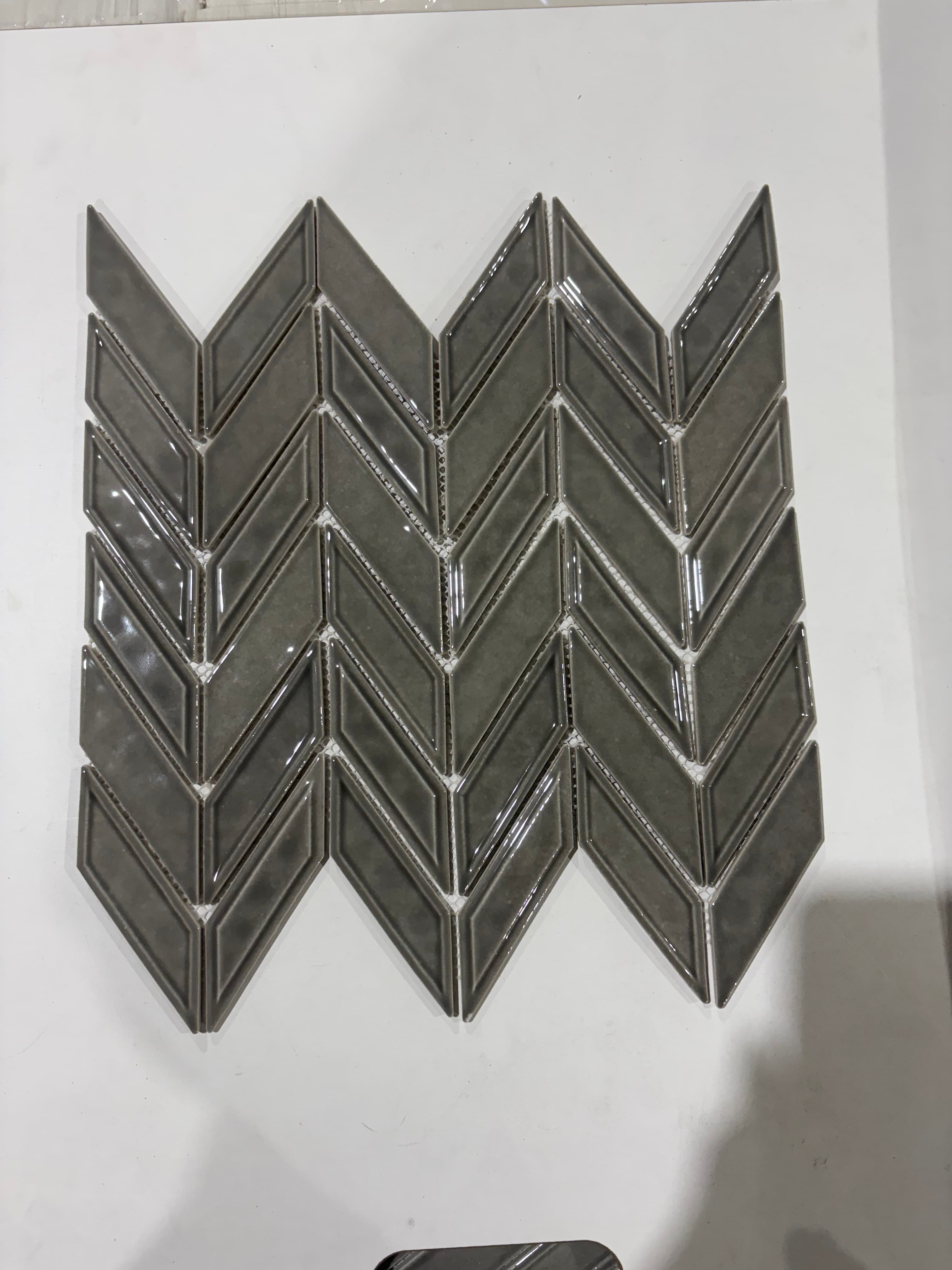 Geoscape Chevron Light Grey, deco, tile